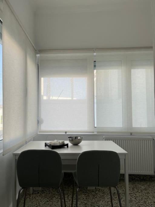 Cozy, Spacious, Newly Renovated Flat In Adamas المظهر الخارجي الصورة
